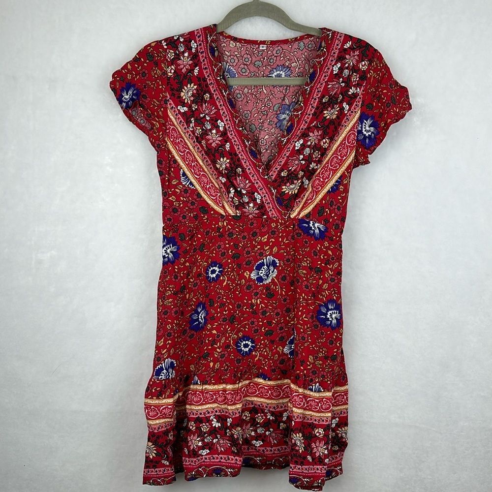 V Neck Short Wrap Swing Fit and Flare Dress in Red Sz Small